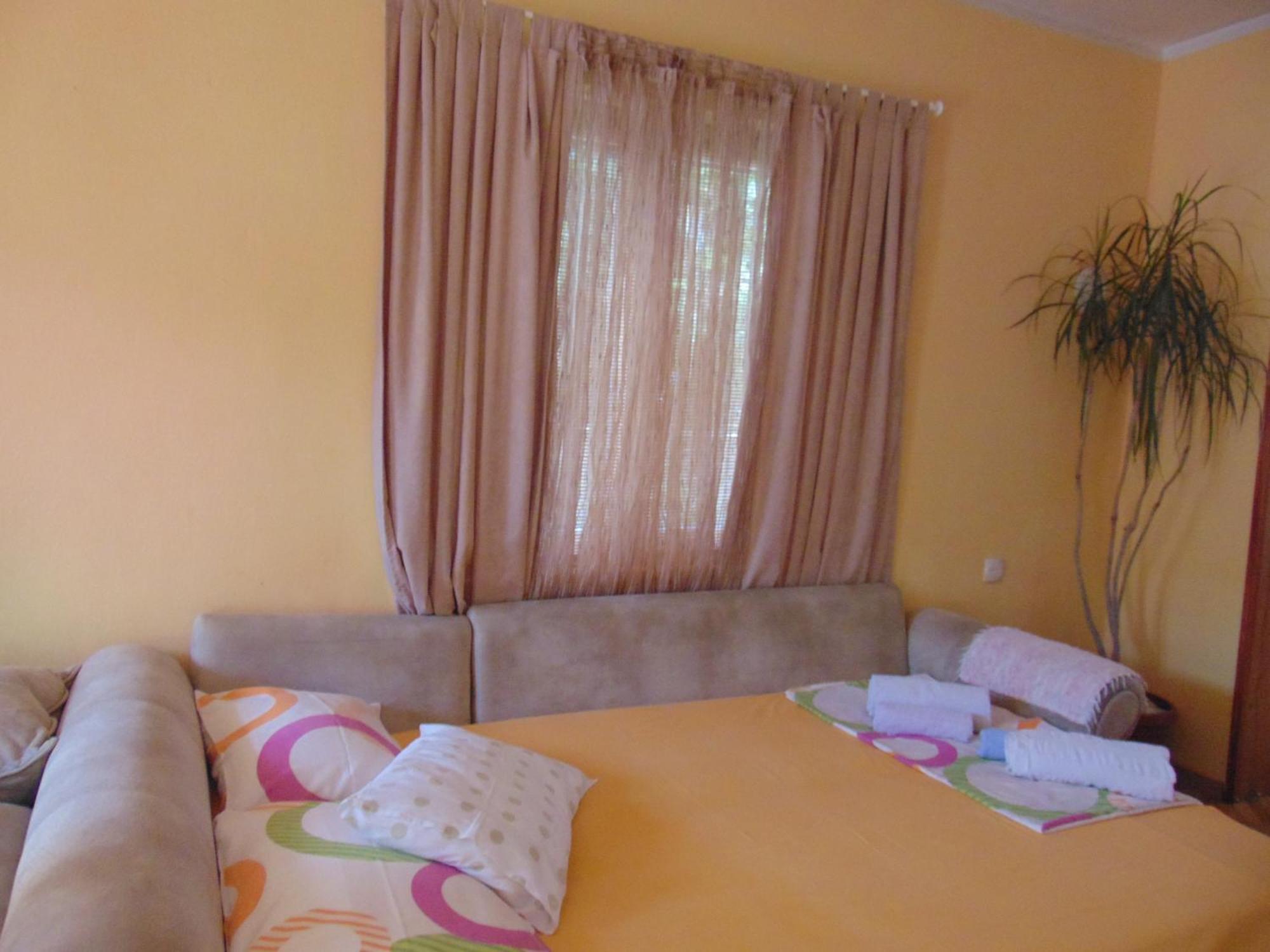 Guest House Ivan Budua Esterno foto